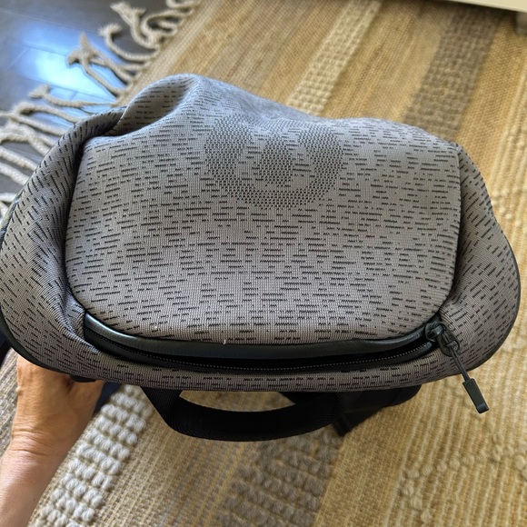 Lululemon Backpack - Picture 6 of 7